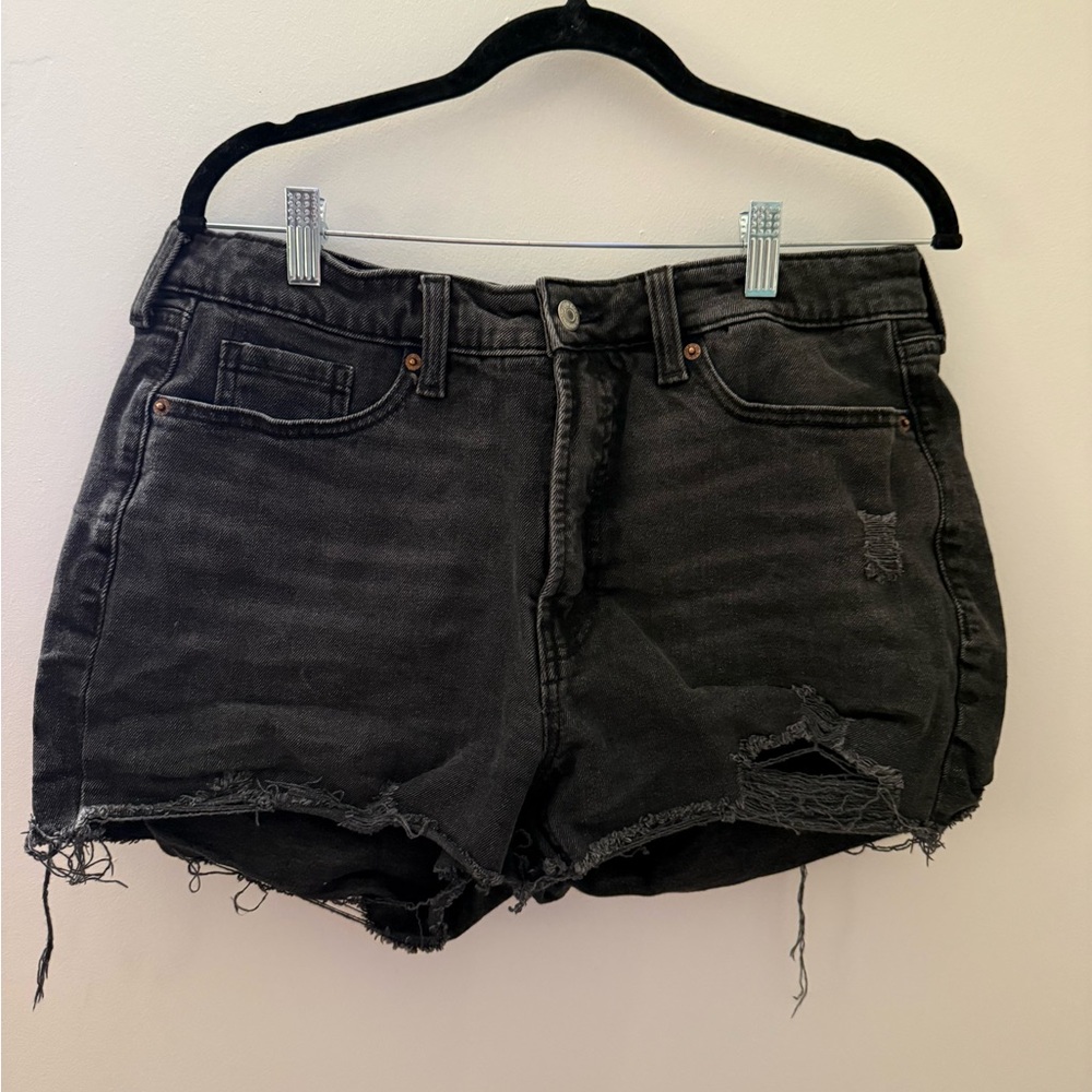 ‼️FLASH SALE‼️ Old Navy Black Distressed Jean Shorts